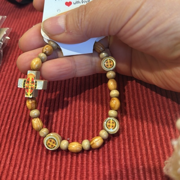 Wooden Bead Saint Benedict Bracelet with Cross and Oval Accents unisex nip - Picture 4 of 6